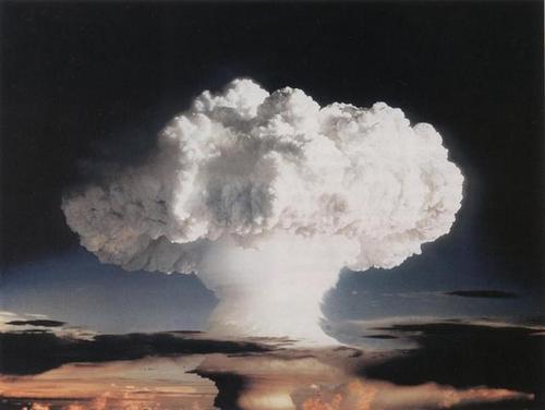 《热核爆炸试验大揭秘》高清免费在线观看